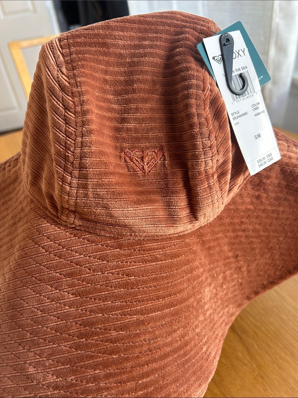 NWT. ROXY Lost In The Sea Floppy Hat. Size S/M - Picture 2 of 6